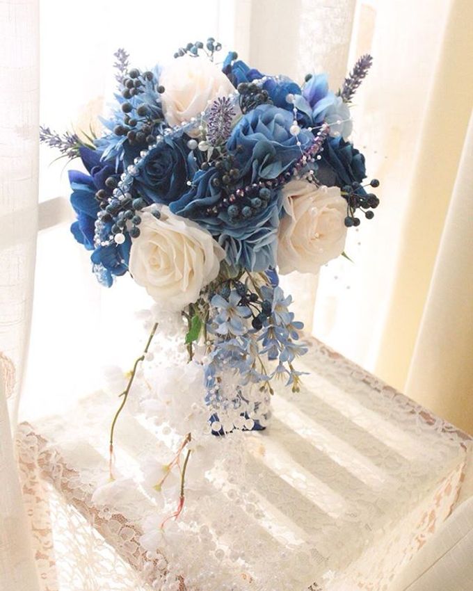 Royal Blue Cascade Hand Bouquet by Cup Of Love Design Studio - 004 Royal Blue Cascade Hand Bouquet by Cup Of Love Design Studio - 004