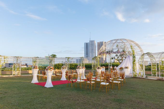 Wedding Arrangements by Novotel Manila Araneta Center - 006 Wedding Arrangements by Novotel Manila Araneta Center - 006
