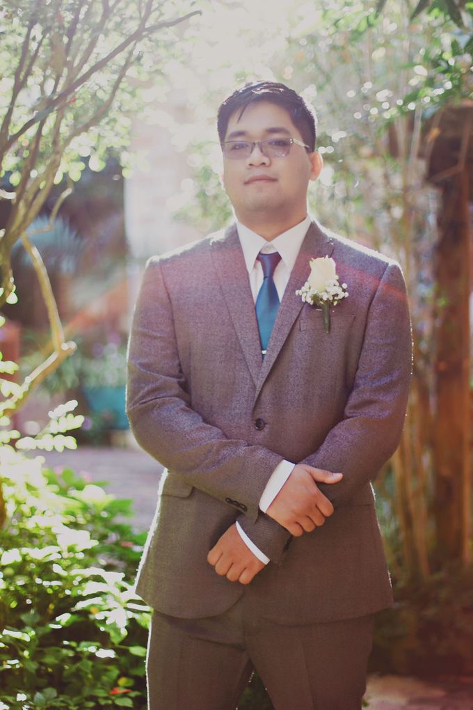 Intimate Wedding in Tagaytay - Charles and Carla by David Garmsen Photo and Video - 006 Intimate Wedding in Tagaytay - Charles and Carla by David Garmsen Photo and Video - 006
