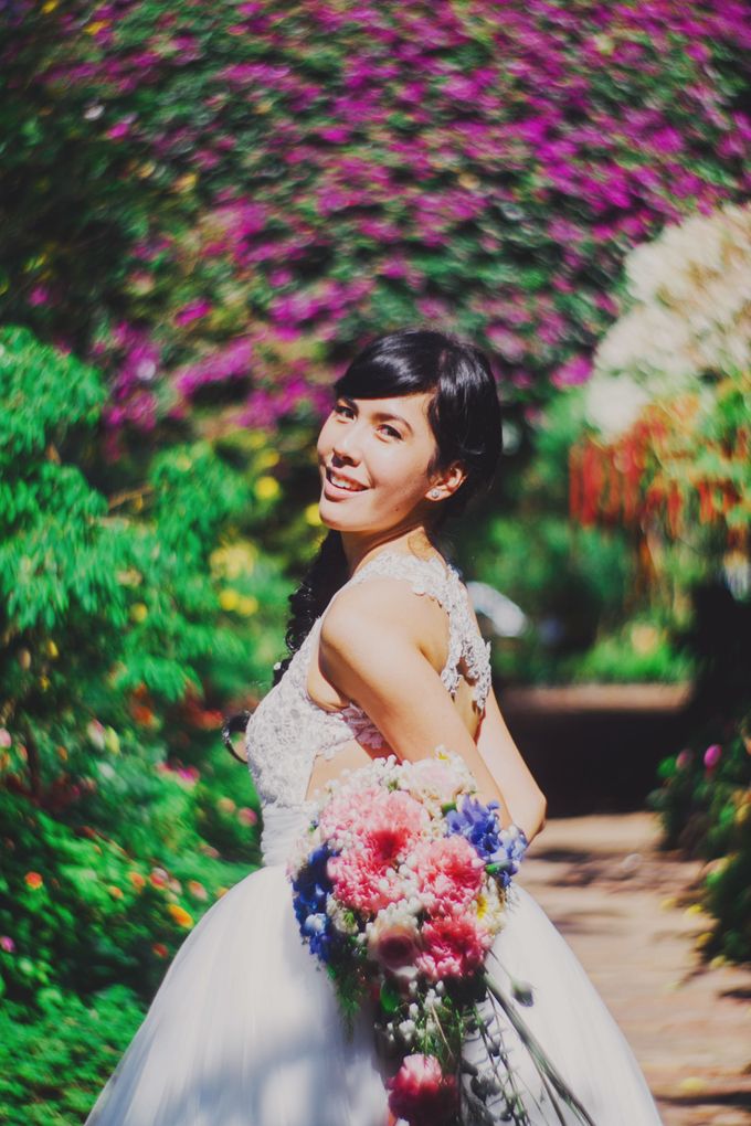 Intimate Wedding in Tagaytay - Charles and Carla by David Garmsen Photo and Video - 010 Intimate Wedding in Tagaytay - Charles and Carla by David Garmsen Photo and Video - 010