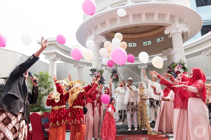 Noven & Reza Traditional Wedding Palembang by #thephotoworks - 014 Noven & Reza Traditional Wedding Palembang by #thephotoworks - 014
