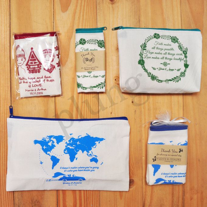 pouch blacu by Plung Creativo - 005 pouch blacu by Plung Creativo - 005