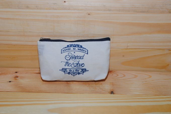 souvenir pouch blacu by Plung Creativo - 003 souvenir pouch blacu by Plung Creativo - 003