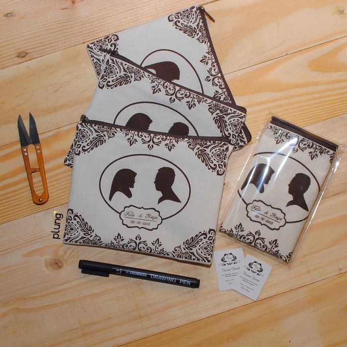 souvenir pouch blacu by Plung Creativo - 005 souvenir pouch blacu by Plung Creativo - 005