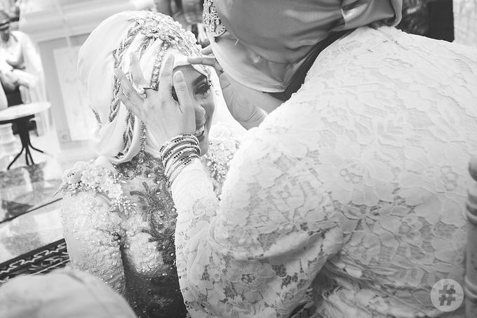 Noven & Reza Traditional Wedding Palembang by #thephotoworks - 028 Noven & Reza Traditional Wedding Palembang by #thephotoworks - 028