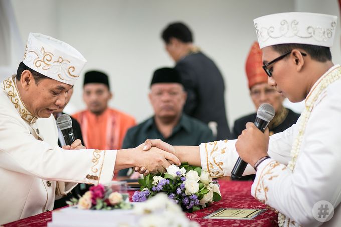 Noven & Reza Traditional Wedding Palembang by #thephotoworks - 006 Noven & Reza Traditional Wedding Palembang by #thephotoworks - 006