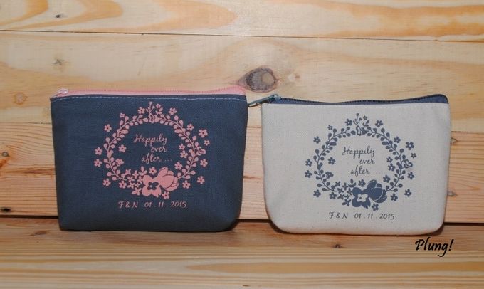 Souvenir Pouch Canvas by Plung Creativo - 002 Souvenir Pouch Canvas by Plung Creativo - 002