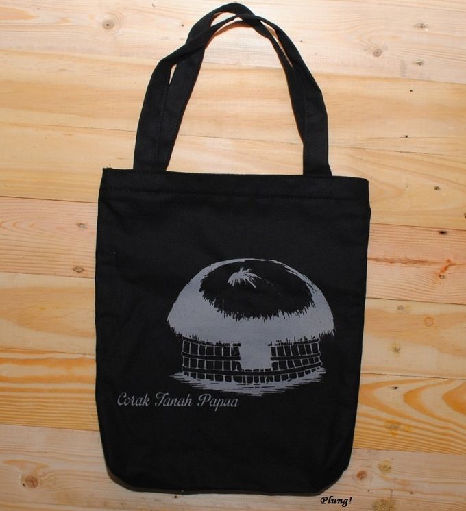 Souvenir Tote Bag Canvas by Plung Creativo - 001 Souvenir Tote Bag Canvas by Plung Creativo - 001